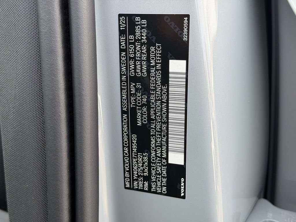 New 2026 Volvo XC90 B6 Plus w/ Protection Package Premier AWD/4WD image 25