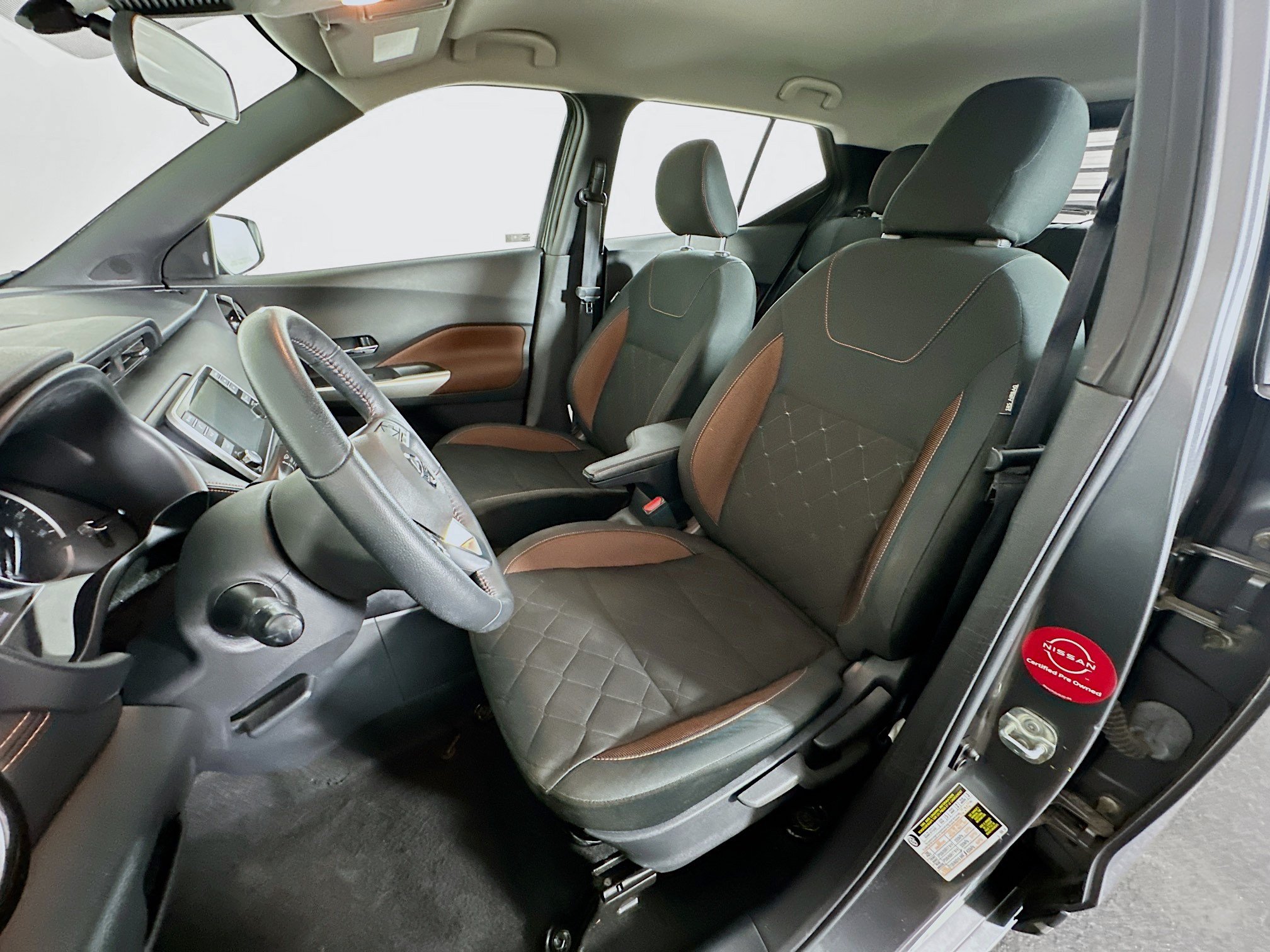 Used 2020 Nissan Kicks SR FWD image 13