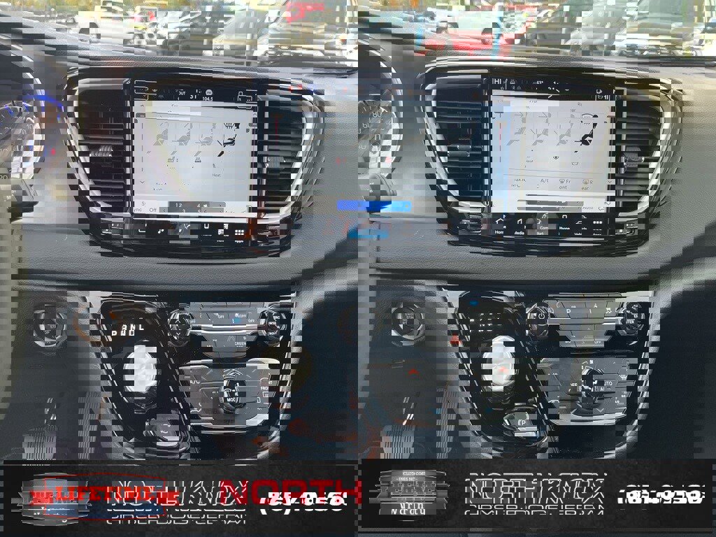 New 2026 Chrysler Voyager LX image 9