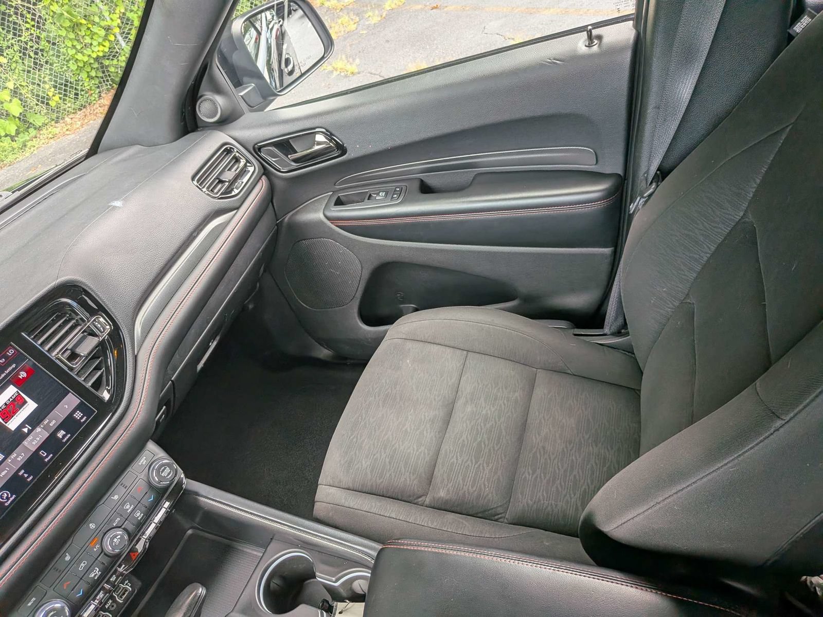 Used 2023 Dodge Durango GT AWD/4WD image 17