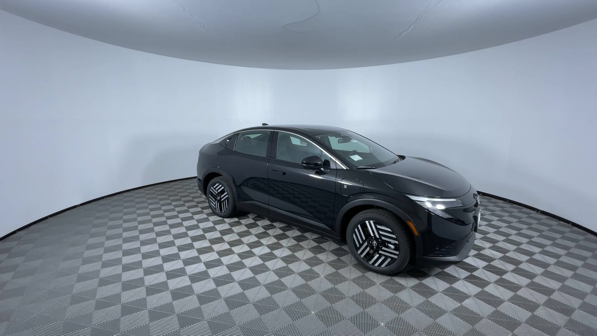 New 2026 Nissan Leaf SV+ w/ Floor Mat Package (SV+) FWD image 2