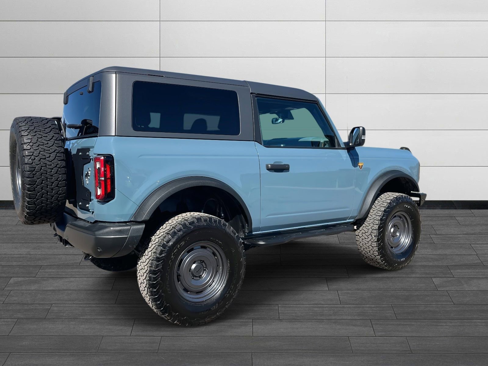 Used 2021 Ford Bronco Badlands image 3