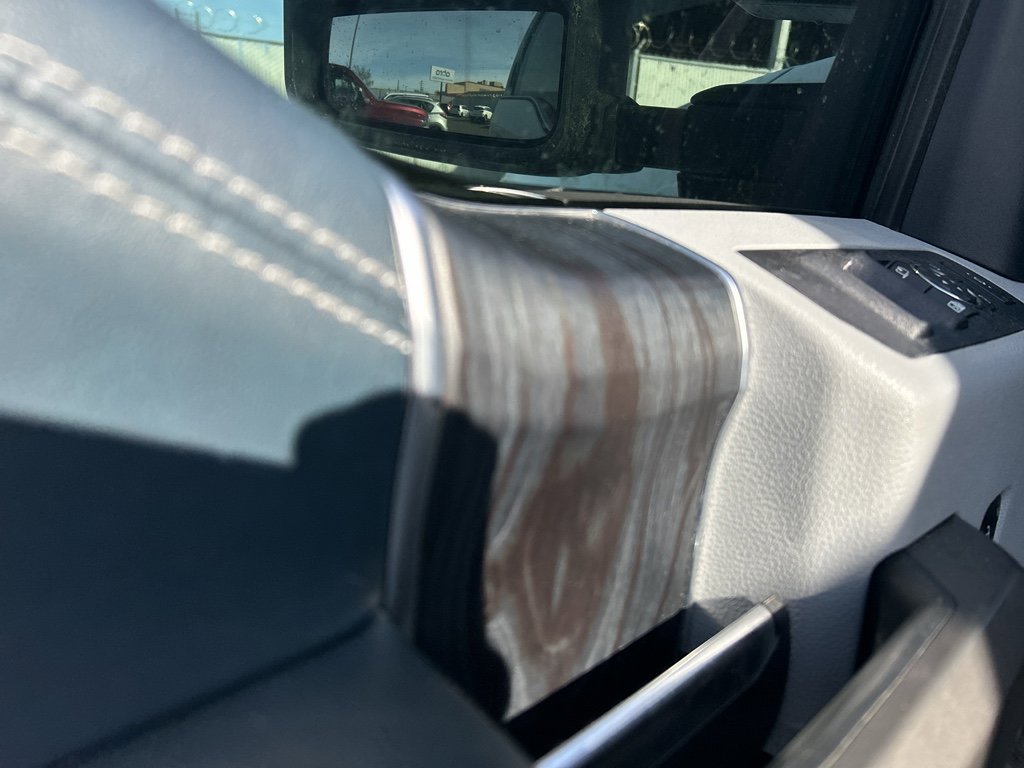 Used 2022 Ford F250 Limited image 12