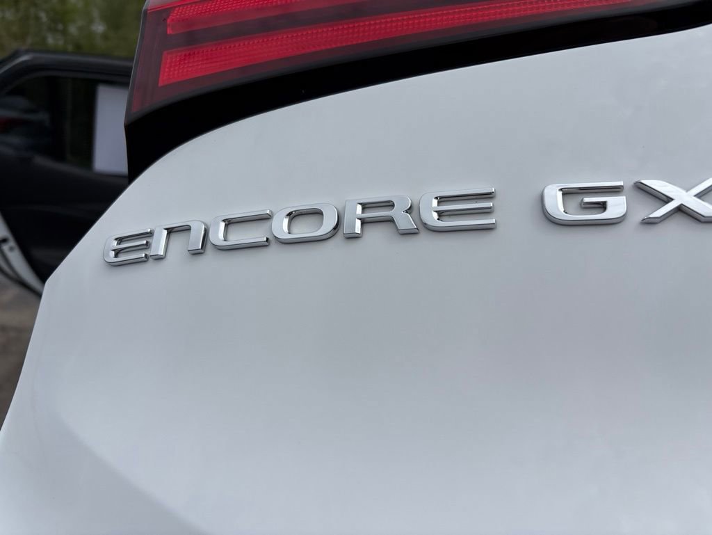 Used 2024 Buick Encore GX Preferred FWD image 15
