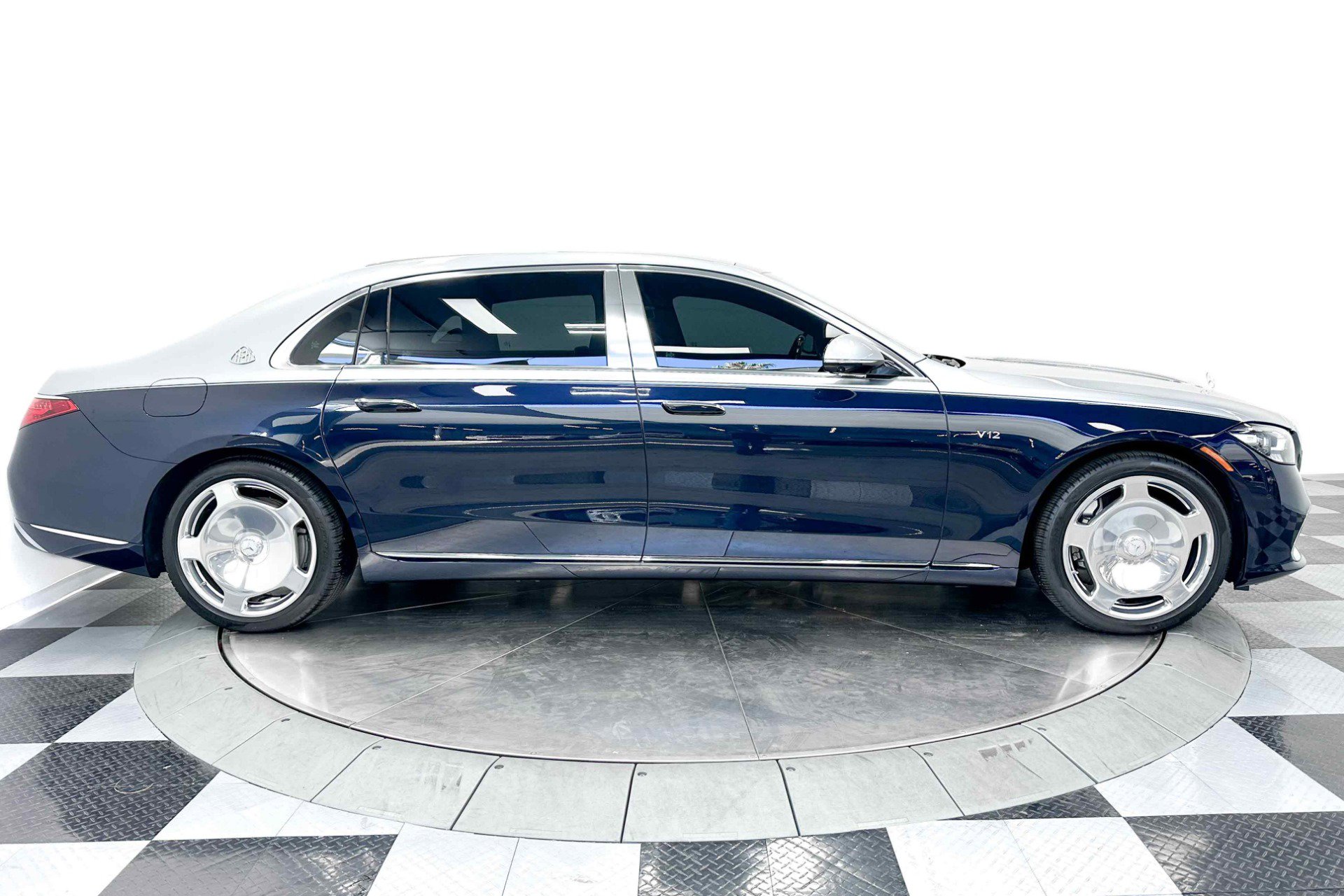Used 2024 Mercedes-Benz Maybach S 680 4MATIC image 39
