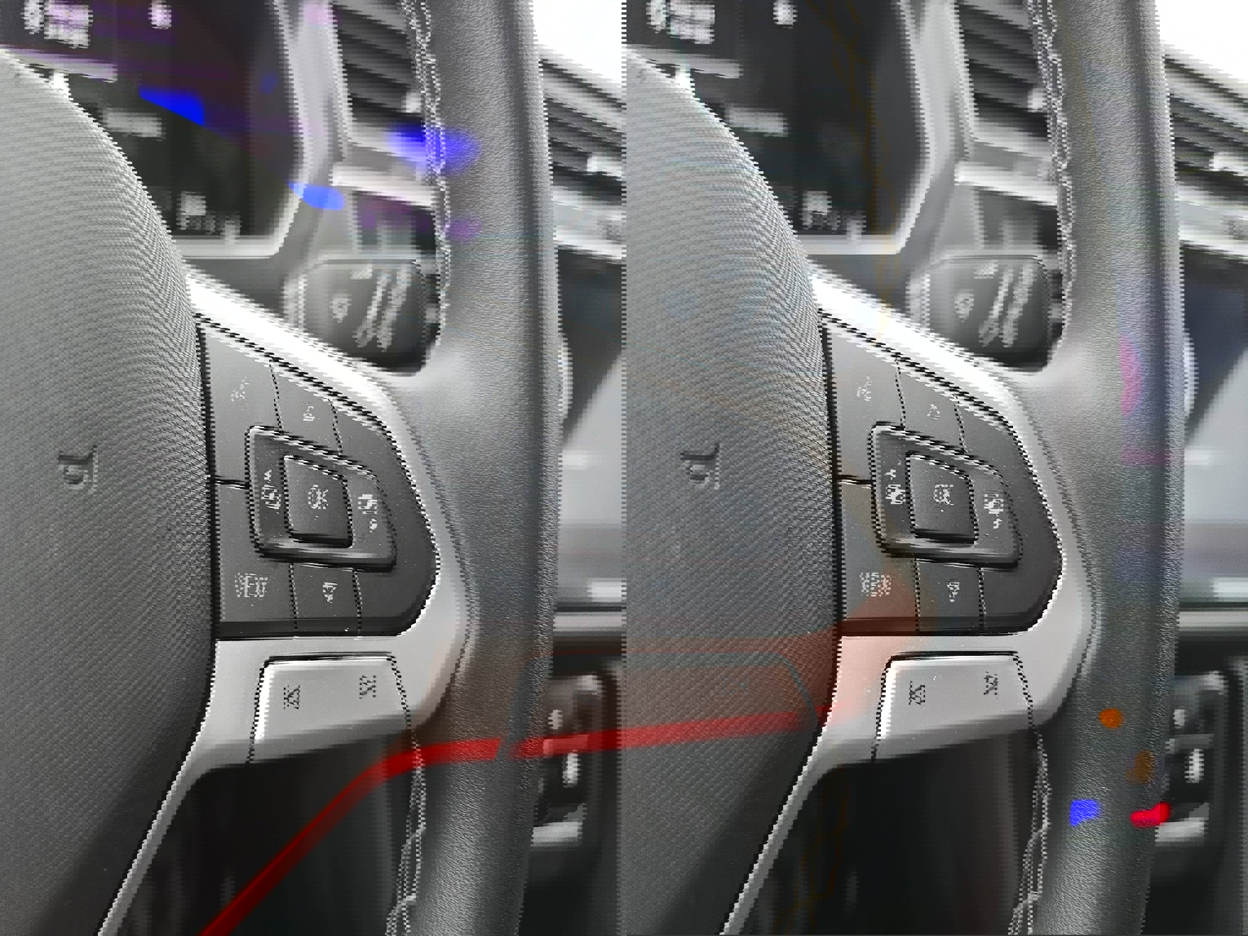 Certified 2024 Volkswagen Tiguan SE image 18