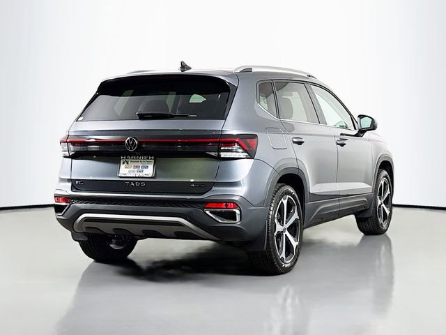 New 2026 Volkswagen Taos SEL image 7