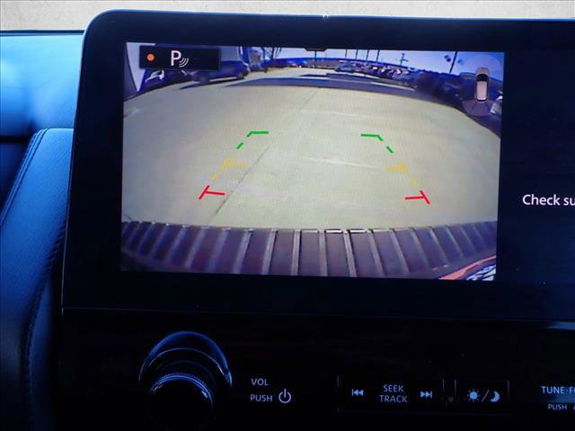 Used 2021 Nissan Armada SV image 17