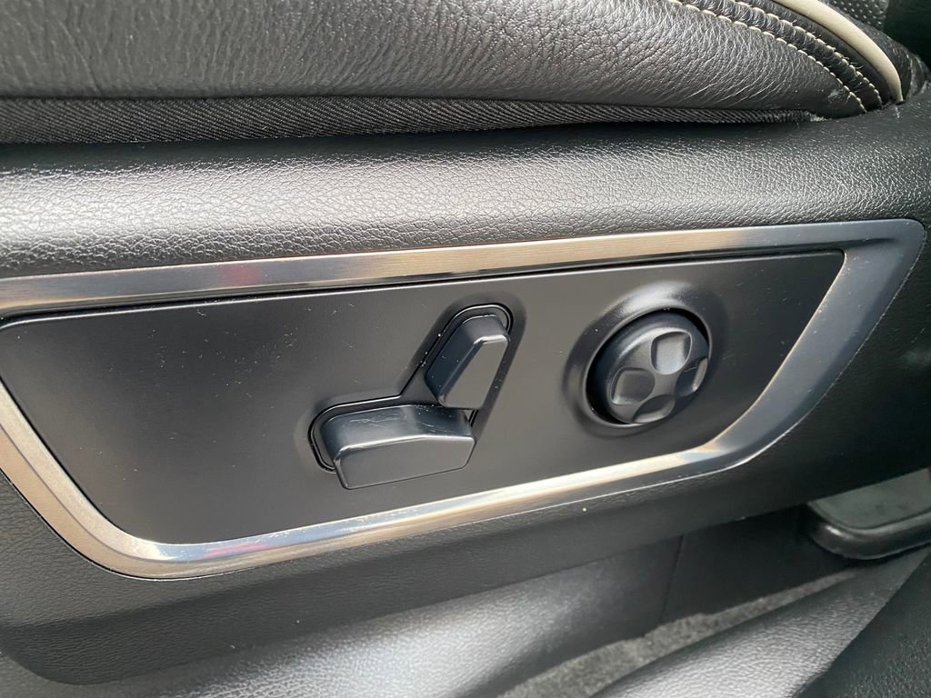 Used 2020 RAM 1500 Limited image 14