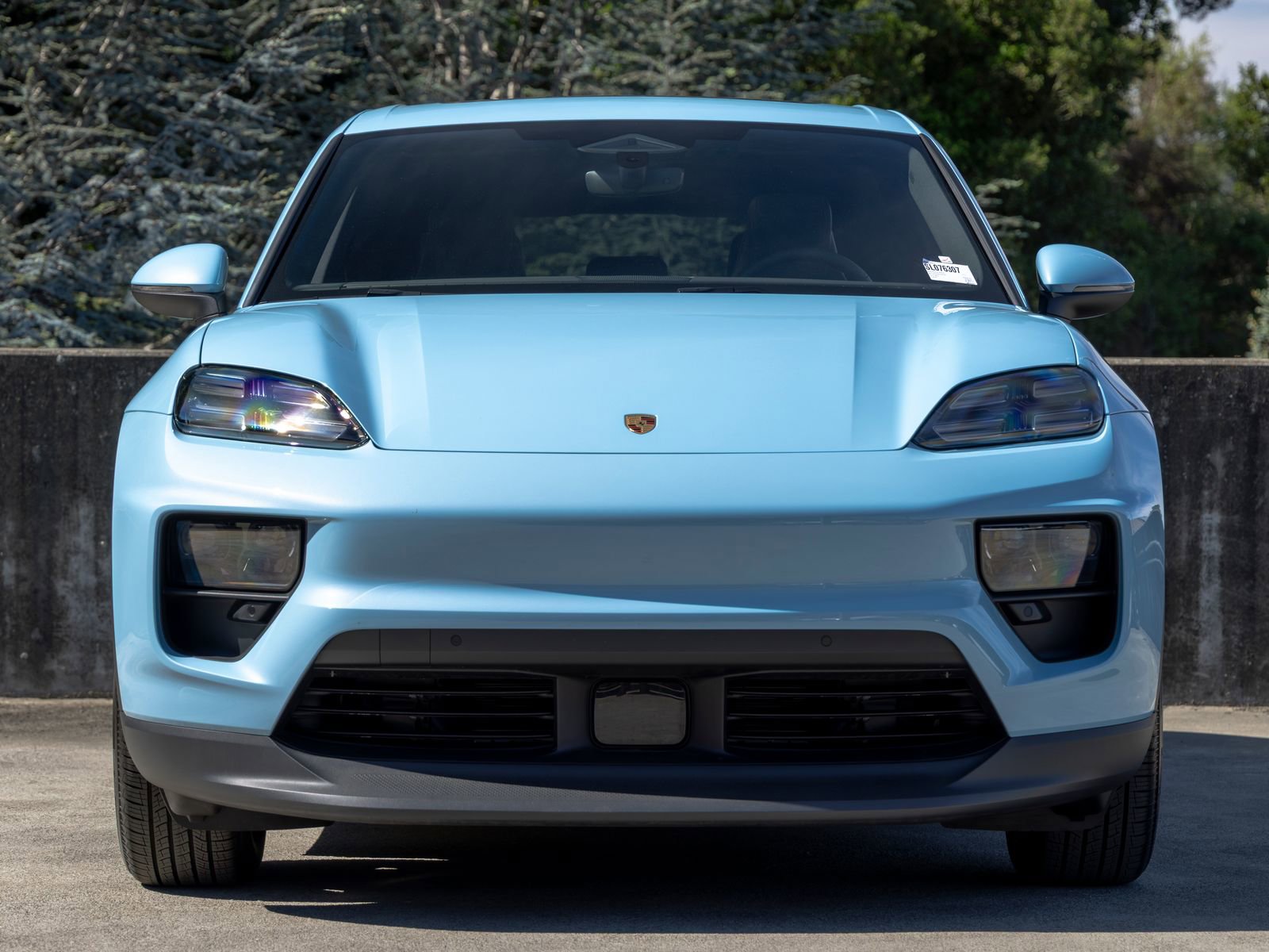 New 2025 Porsche Macan Electric RWD image 8