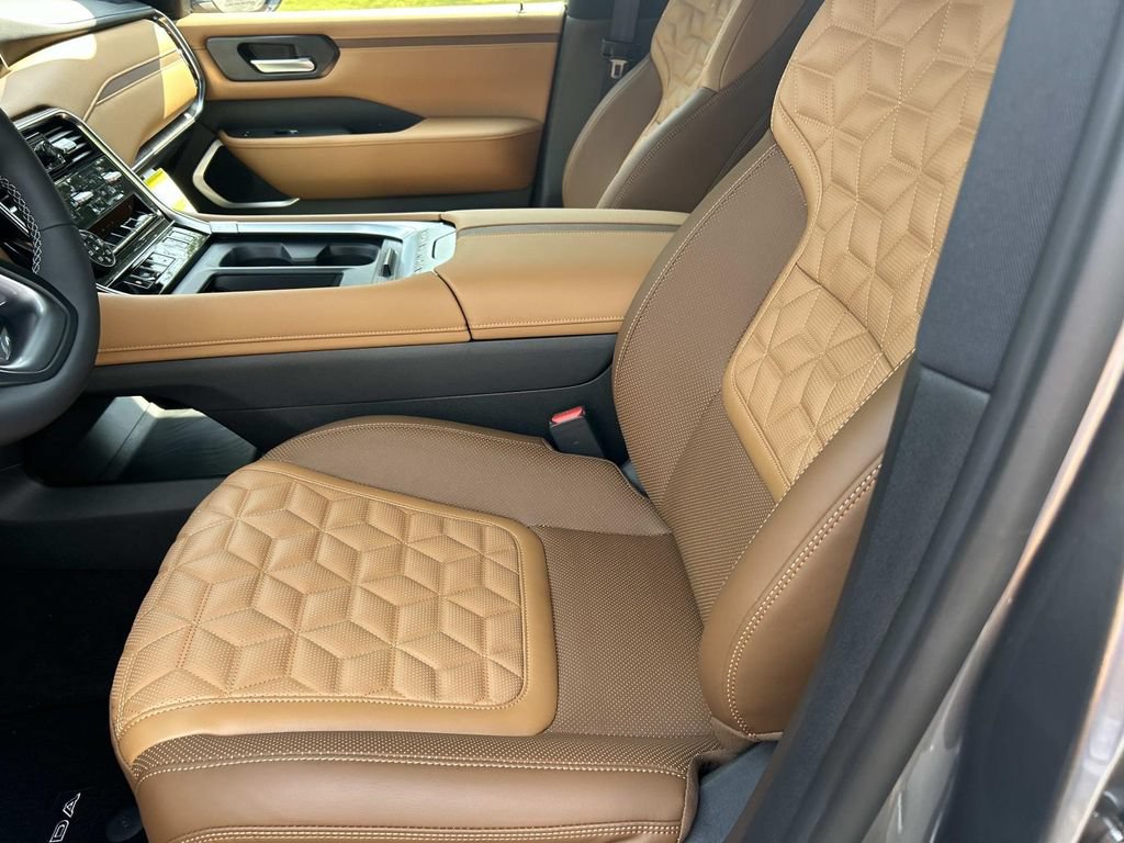 New 2026 Nissan Armada Platinum Reserve AWD/4WD image 16