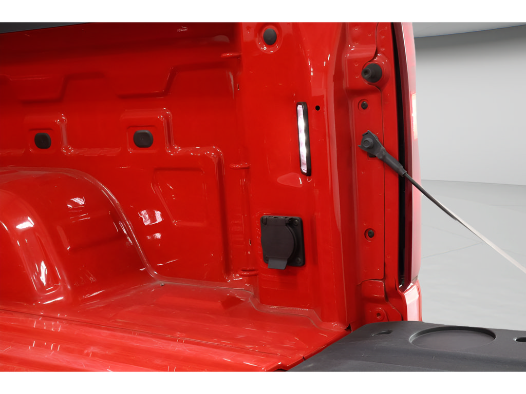Used 2024 Chevrolet Silverado 1500 LT AWD/4WD image 36