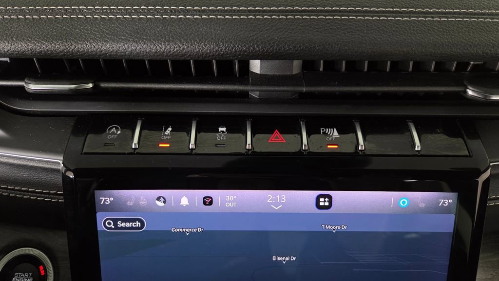 Used 2023 Jeep Grand Cherokee Limited w/ Luxury Tech Group II image 27