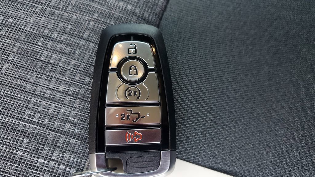 New 2026 Ford F250 XLT w/ XLT Premium Package image 48