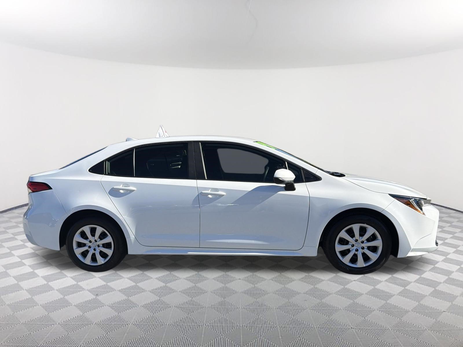 Certified 2024 Toyota Corolla LE FWD image 18