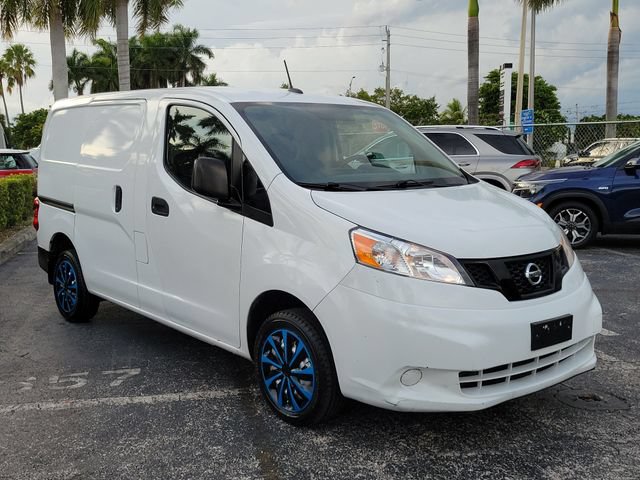 Used 2021 Nissan NV200 S FWD image 2