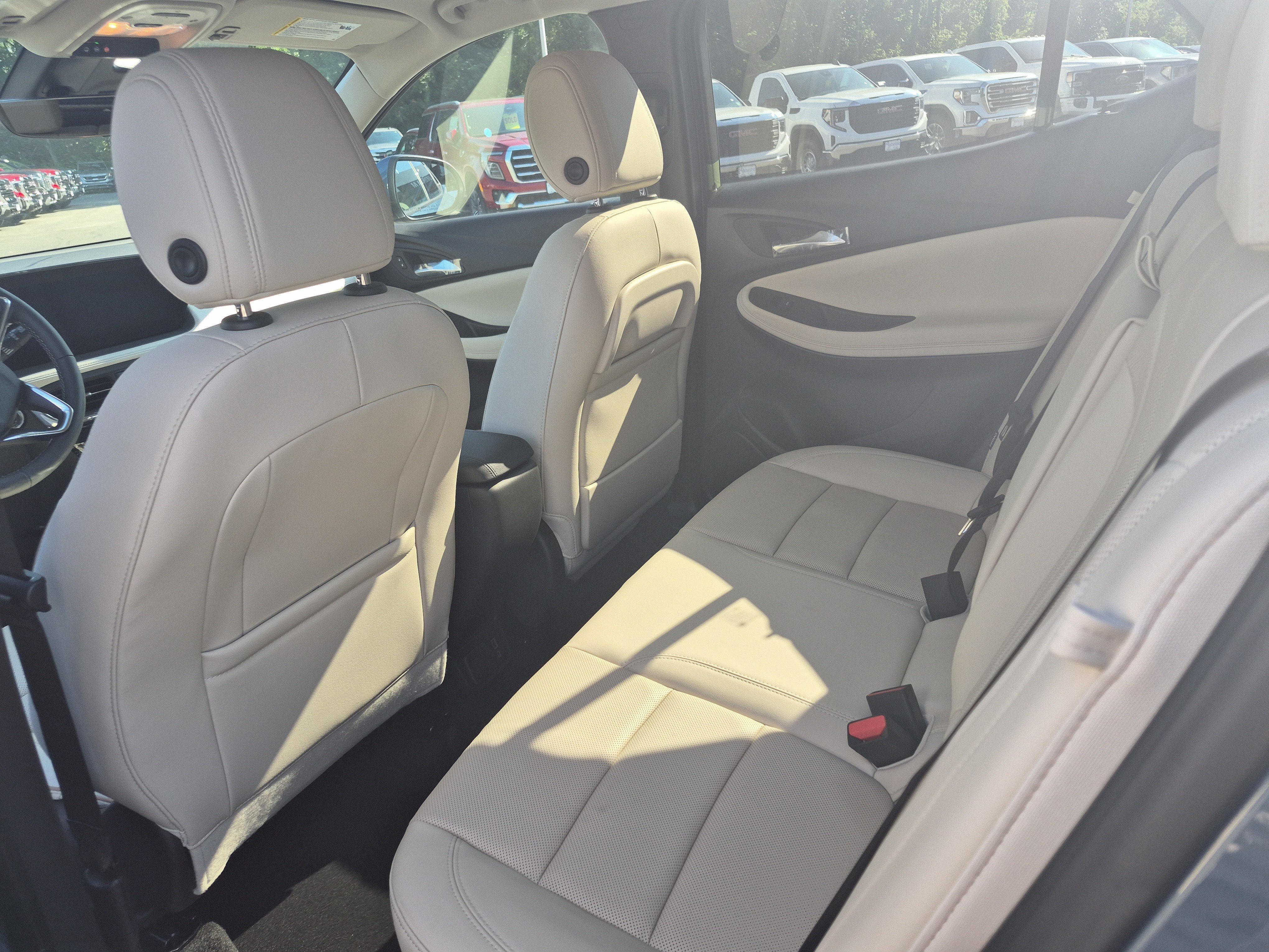 Used 2026 Buick Encore GX Avenir w/ Avenir Technology Package AWD/4WD image 22