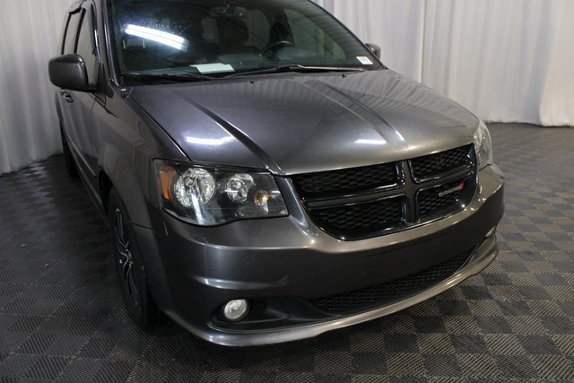 Used 2016 Dodge Grand Caravan SXT image 28
