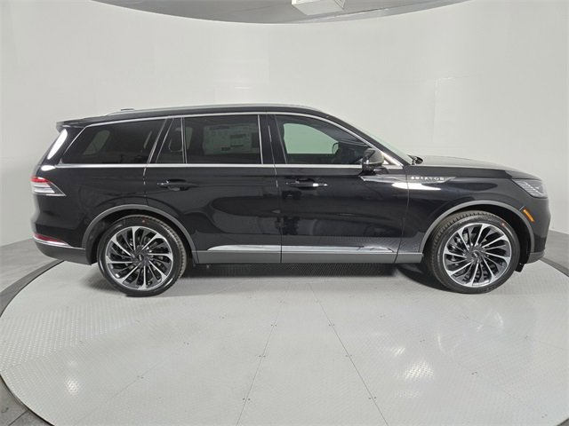 New 2026 Lincoln Aviator Reserve w/ Illumination Package image 3