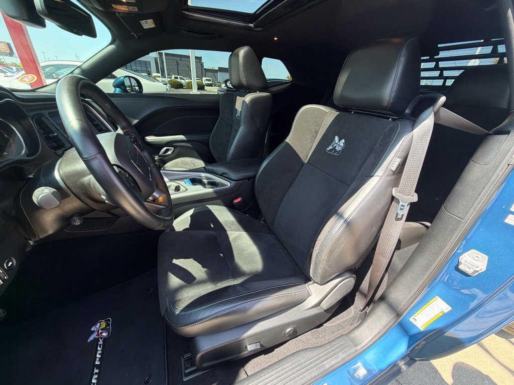Used 2020 Dodge Challenger R/T Scat Pack RWD image 12