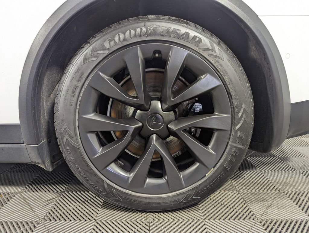 Used 2022 Tesla Model X Plaid image 26