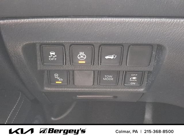 Used 2018 Nissan Pathfinder Platinum AWD/4WD image 27