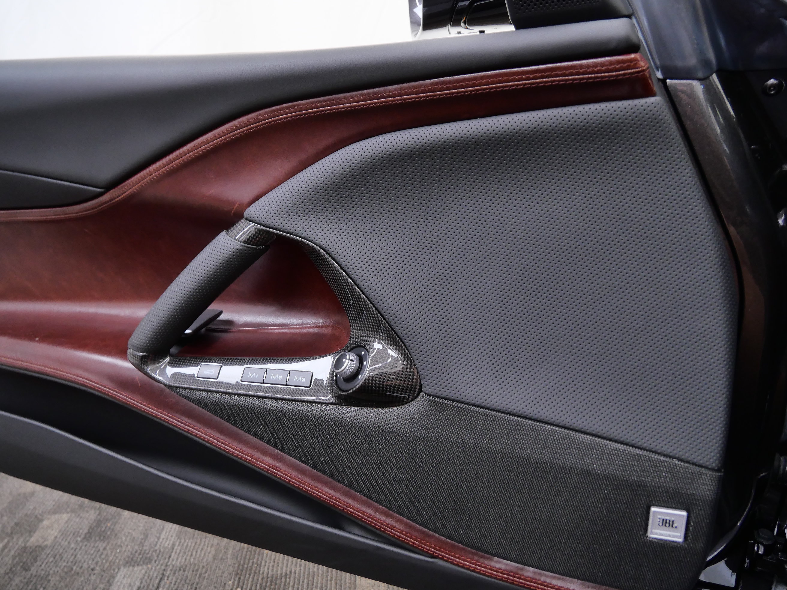 Certified 2022 Ferrari 812 GTS RWD image 31