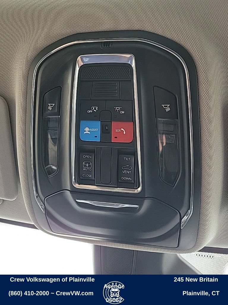 Used 2024 Jeep Grand Cherokee Laredo X AWD/4WD image 12