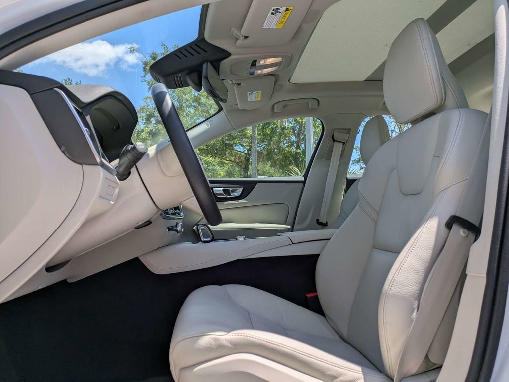 Used 2024 Volvo S60 T8 Plus w/ Climate Package image 2