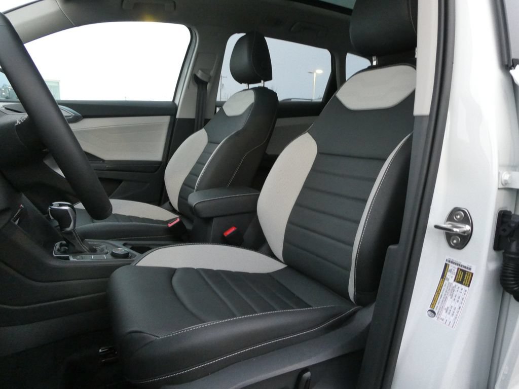 New 2026 Volkswagen Taos SEL AWD/4WD image 9