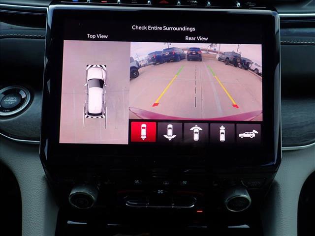 Used 2022 Jeep Grand Cherokee Overland w/ Advanced Protech Group III AWD/4WD image 19