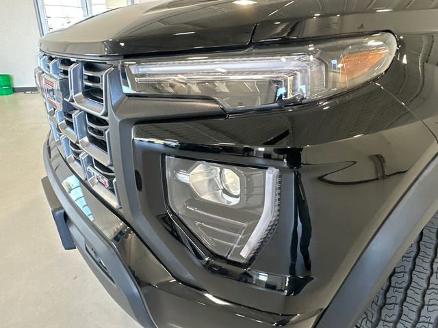 Used 2025 GMC Canyon AT4 w/ AT4 Premium Package image 16