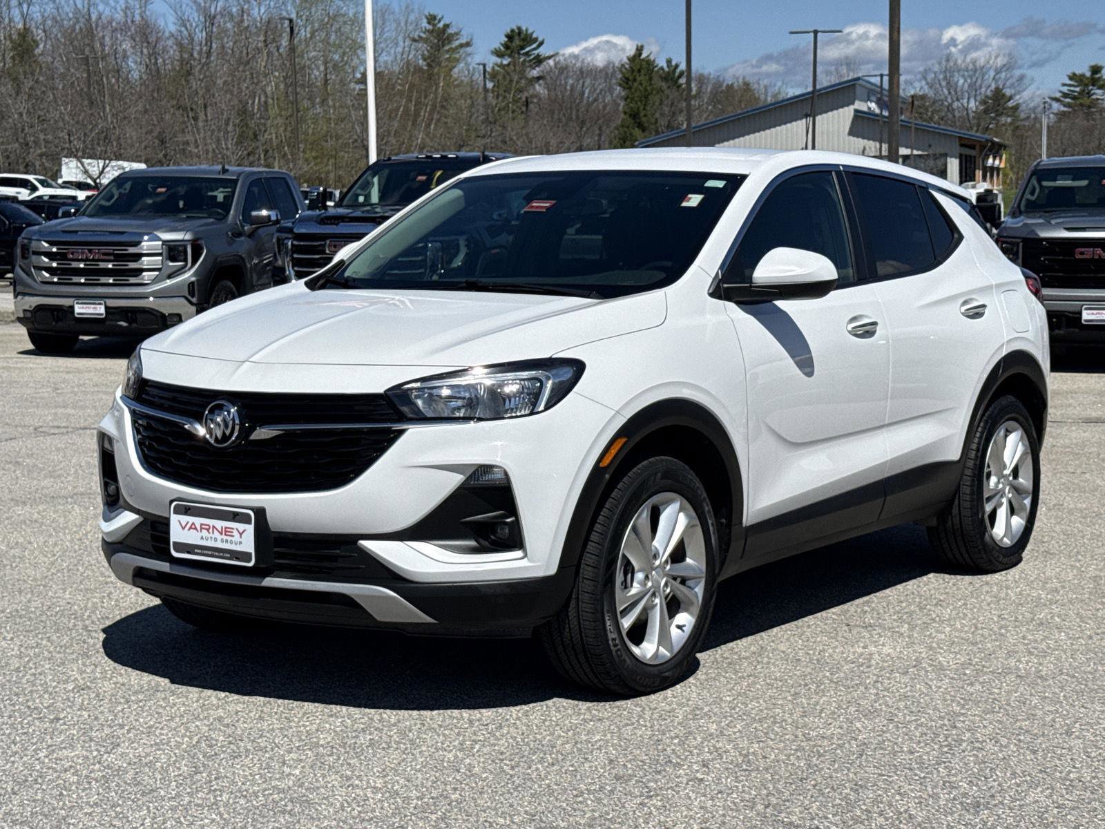 Used 2022 Buick Encore GX Preferred w/ Cold Weather Comfort Package AWD/4WD image 1
