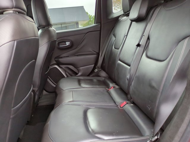 Used 2018 Jeep Renegade Limited w/ UConnect 8.4 Nav Group image 14