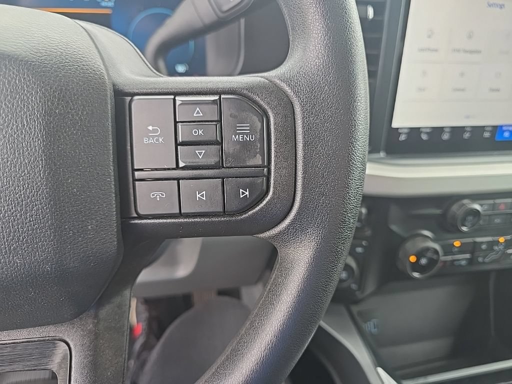 Used 2025 Ford F250 XLT w/ Black Appearance Package AWD/4WD image 18