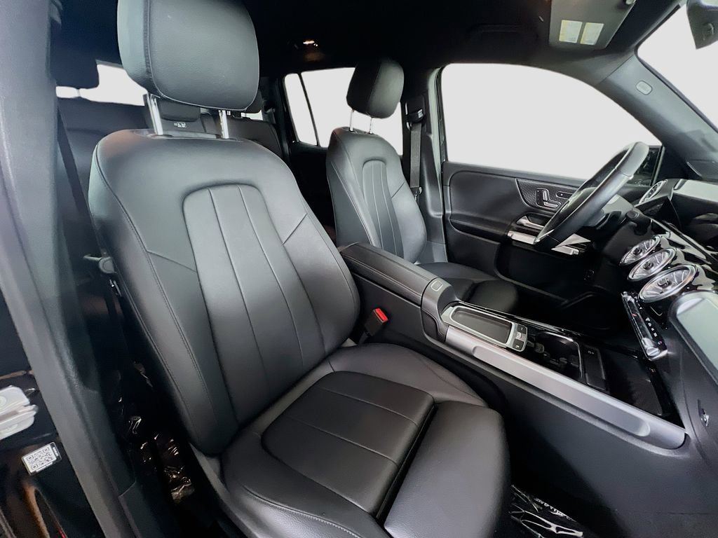 Used 2024 Mercedes-Benz GLB 250 image 28