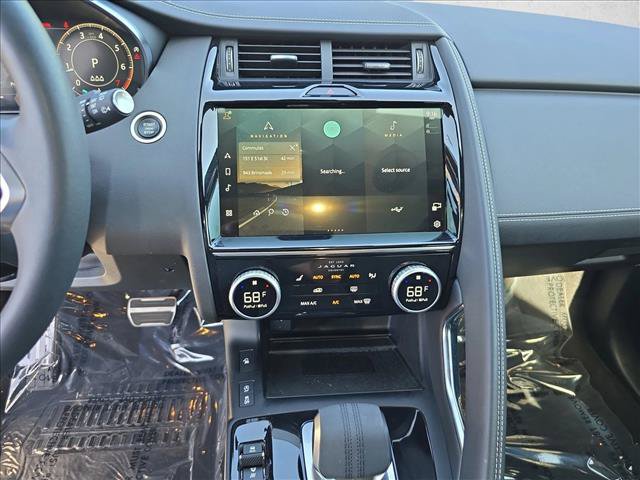Used 2024 Jaguar E-PACE R-Dynamic SE AWD/4WD image 21