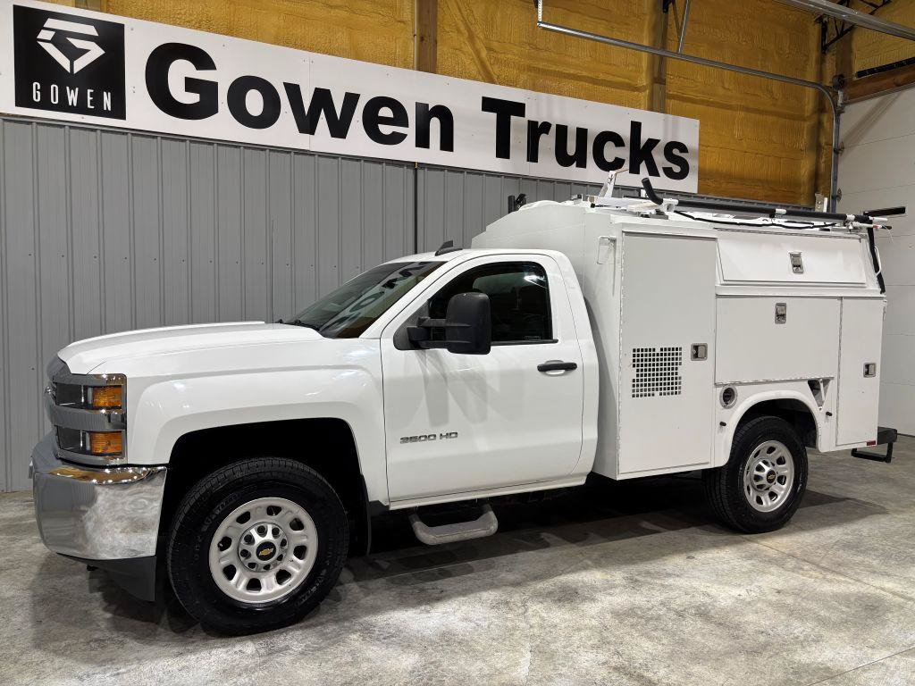 Used 2015 Chevrolet Silverado 3500 W/T RWD image 4