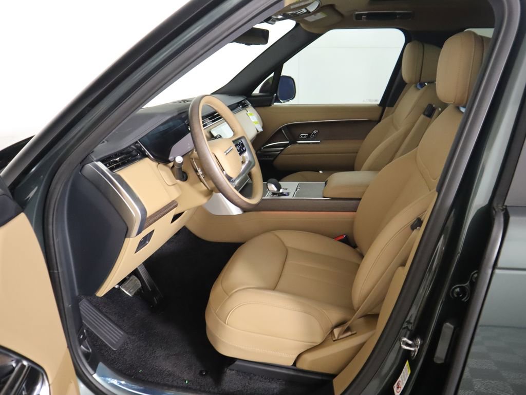 New 2025 Land Rover Range Rover Long Wheelbase SE image 20