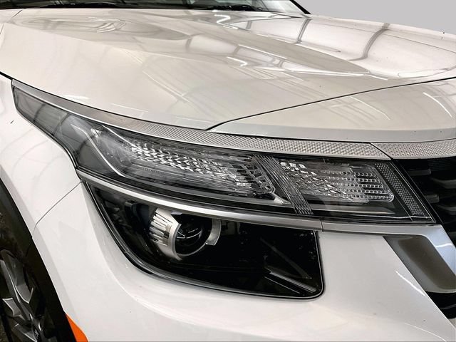 Used 2021 Kia Seltos LX AWD/4WD image 27