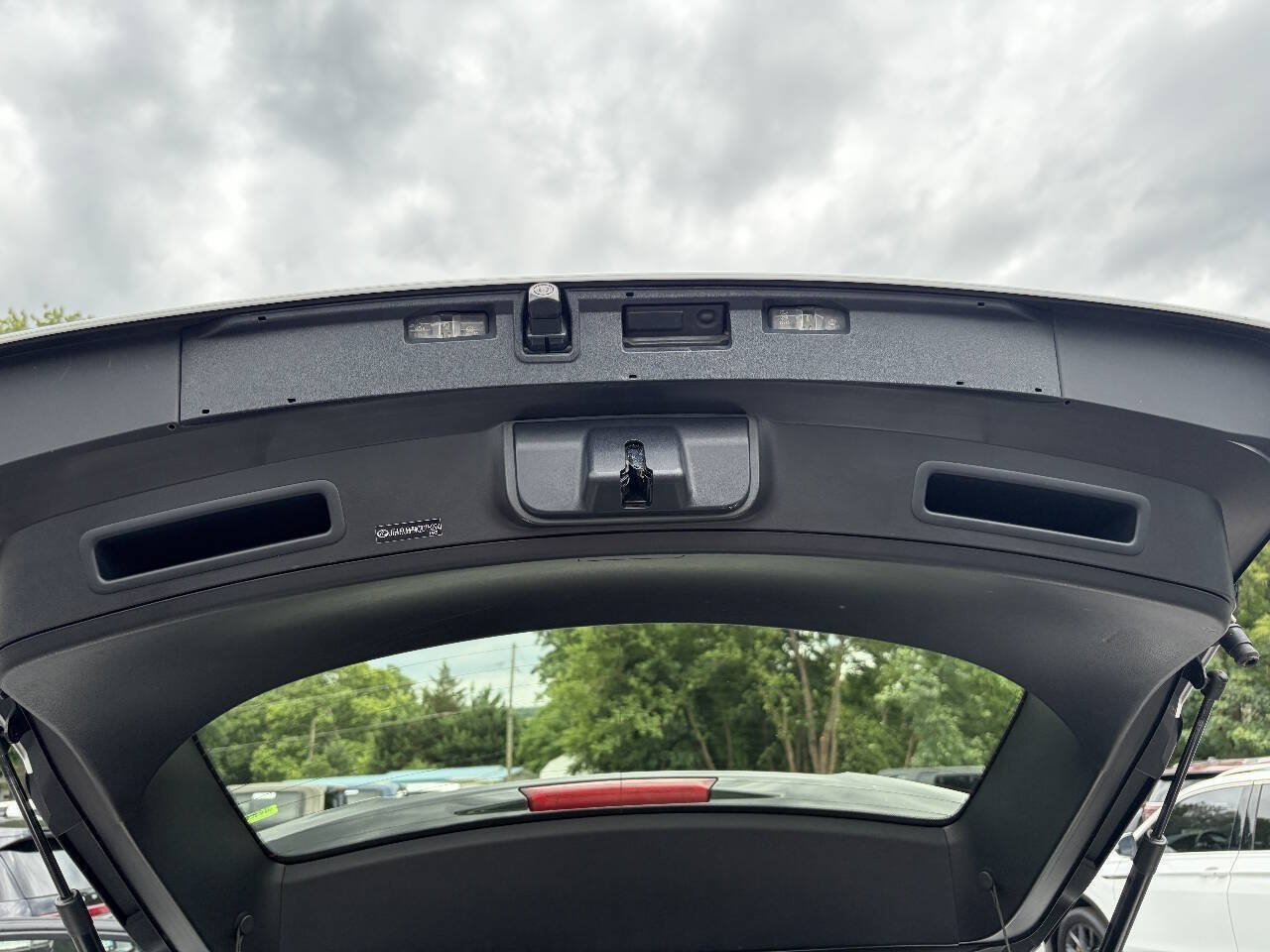 Used 2019 Lexus UX 250h w/ Premium Package AWD/4WD image 16
