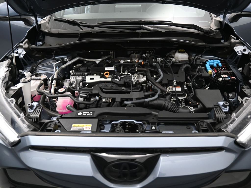 Used 2024 Toyota Corolla Cross XSE w/ Convenience Package image 38