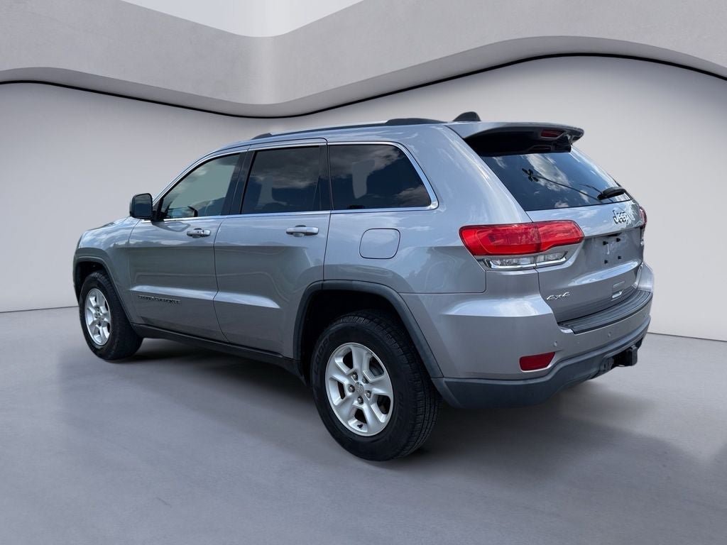 Used 2017 Jeep Grand Cherokee Laredo w/ Quick Order Package 23E AWD/4WD image 3