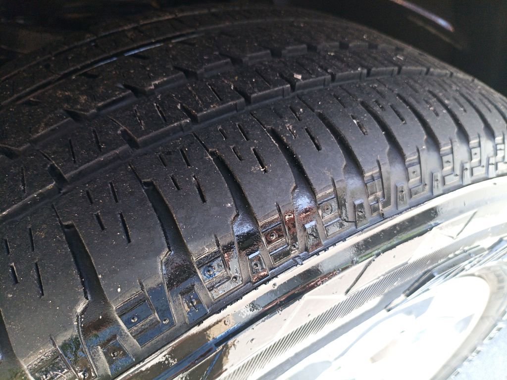 Used 2022 RAM 1500 Laramie w/ Sport Appearance Package AWD/4WD image 29