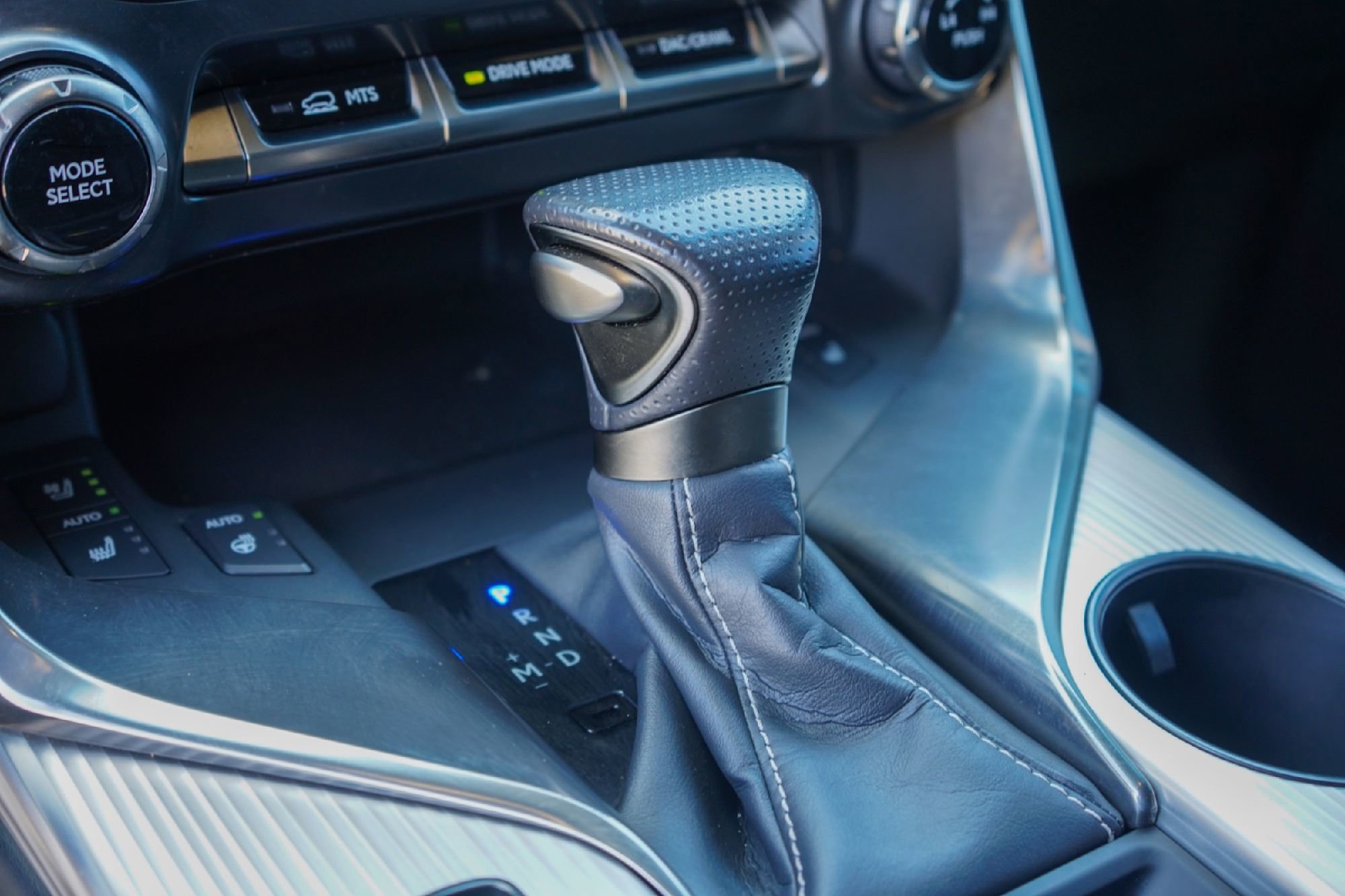 Used 2023 Lexus LX 600 F Sport w/ Accessory Package (Z1) image 15