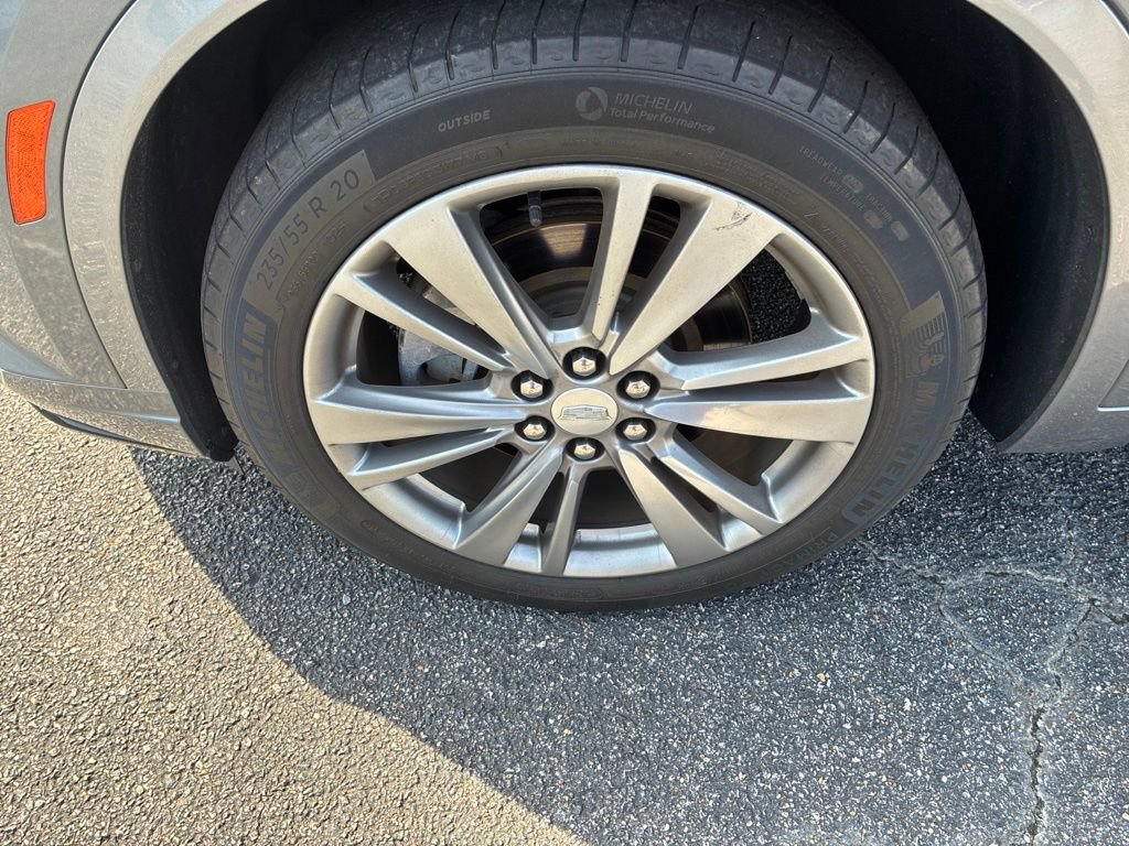 Used 2020 Cadillac XT6 Premium Luxury w/ LPO, Floor Liner Package AWD/4WD image 9