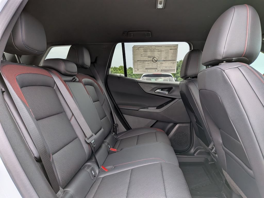 New 2026 Chevrolet Equinox RS w/ Safety and Technology Package FWD image 29
