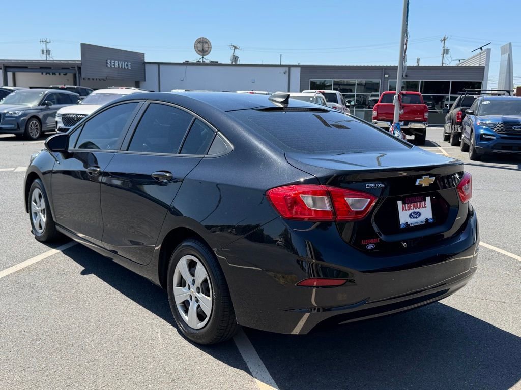 Used 2018 Chevrolet Cruze LS FWD image 6