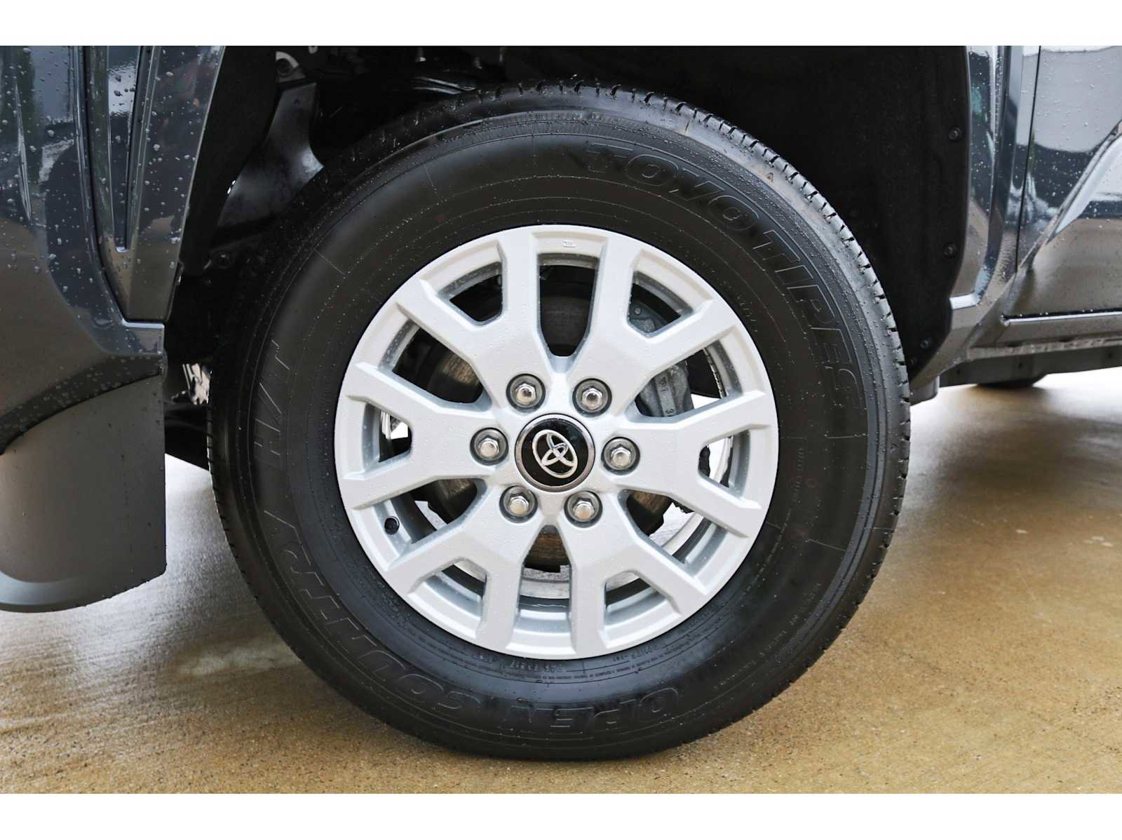 Used 2025 Toyota Tacoma SR w/ SR Upgrade Package RWD image 29