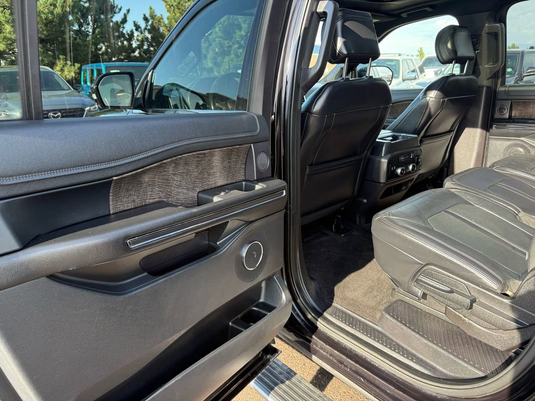 Used 2019 Ford Expedition Max Limited image 24